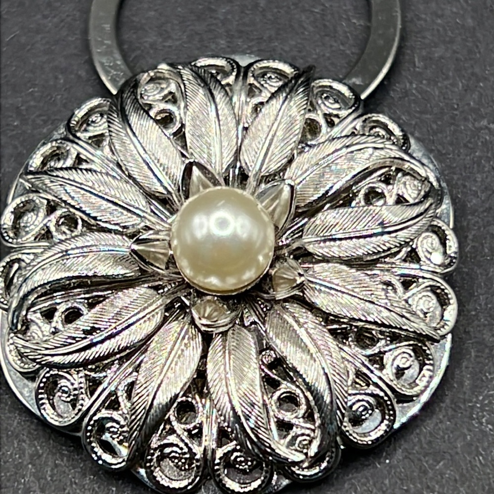 Vintage Lieba USA scarf clip